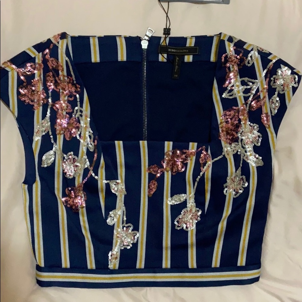 BCBGMaxazria top